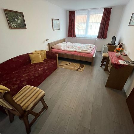 Koller Panzió Hotel Bonyhád Exterior foto