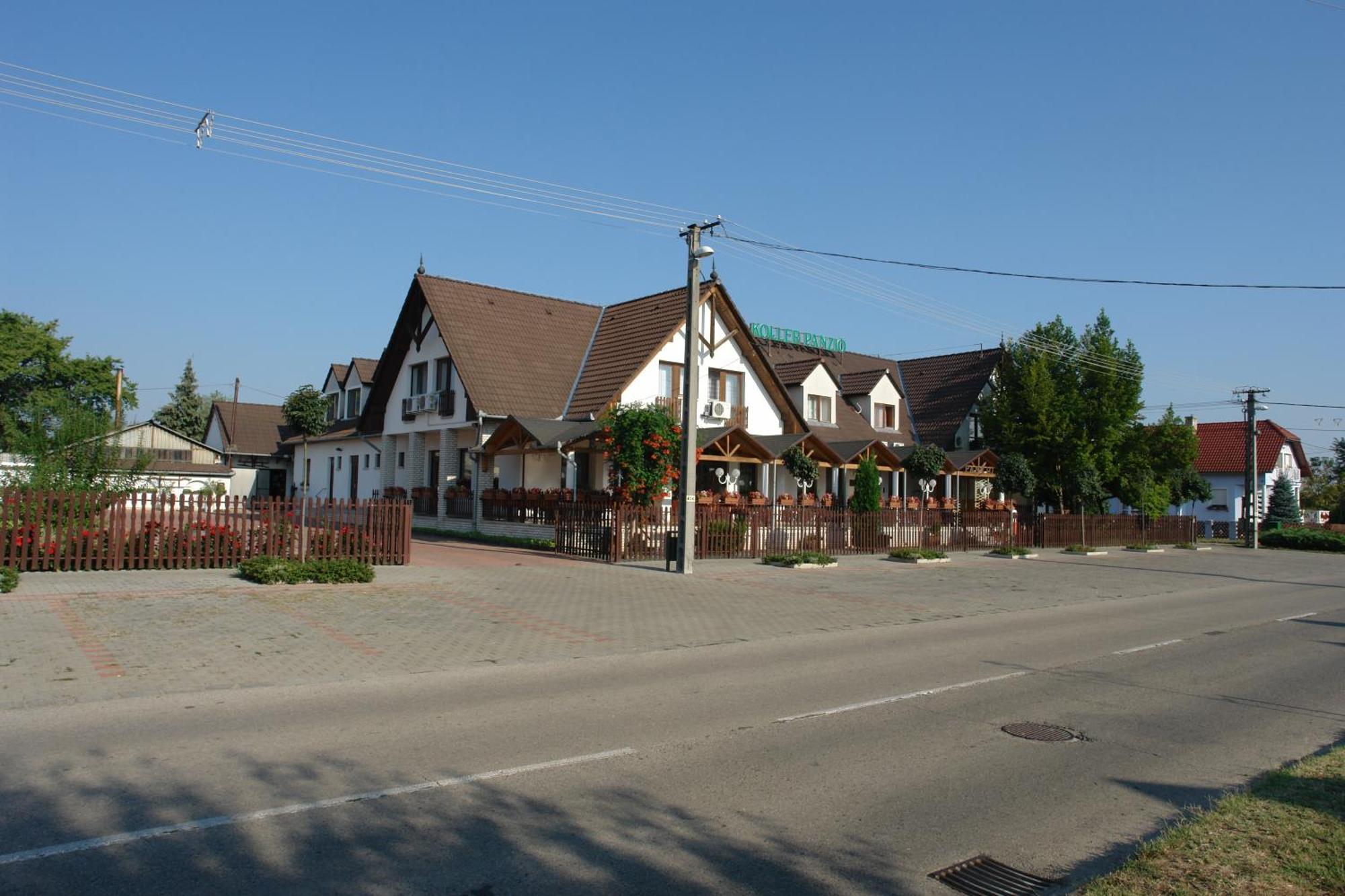 Koller Panzió Hotel Bonyhád Exterior foto